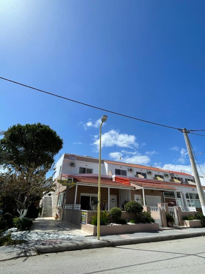 湾景酒店 法里拉基 外观 照片